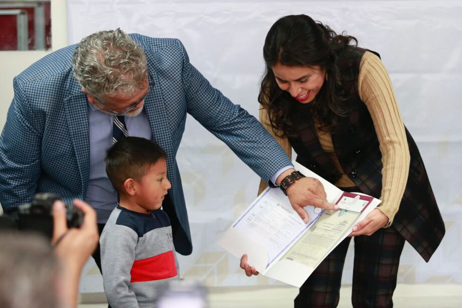 Familia Hidalguense Logra Tramitar Doble Nacionalidad Para Sus Tres Hijos Regresar N A Eu