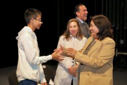 DIF Hidalgo otorga becas a niñez y adolescencia en riesgo